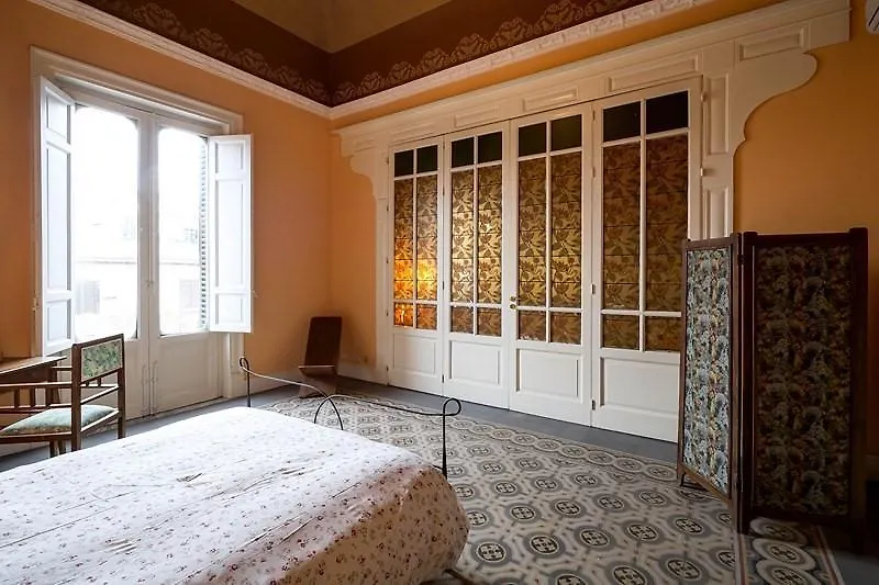 Appartamento Basile, Palazzo Renda Palermo 0*,  İtalya
