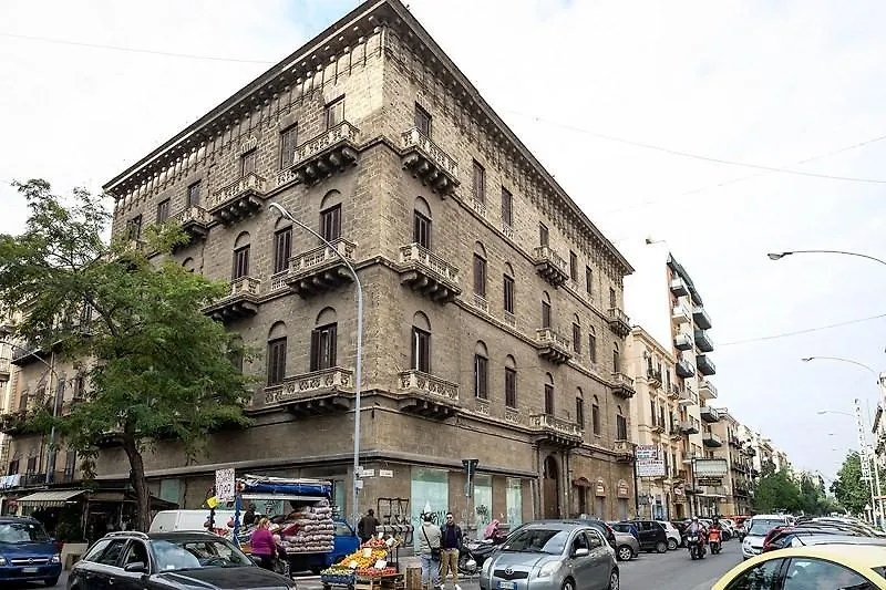 Appartamento Basile, Palazzo Renda Palermo